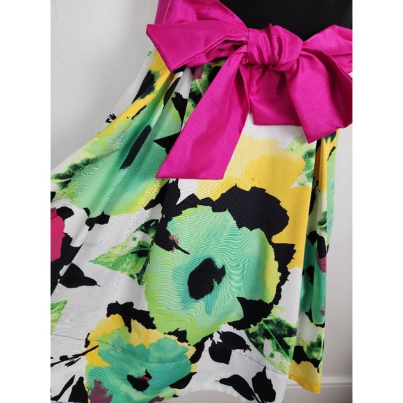 Eliza J. Women's Sz. 8 Black & Floral Fit & Flare Sleeveless Dress - Picture 3 of 8